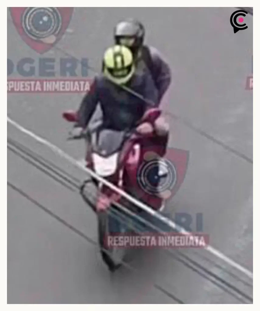 Motociclistas asaltan con violencia a personas que esperaban el transporte público en Bosques de Chapultepec, Puebla