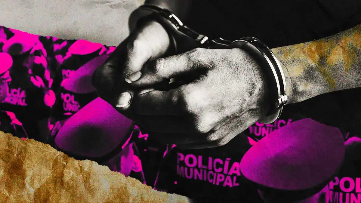 Detienen a mujer expolicía municipal de Puebla y dos hombres con armas y droga en Cholula