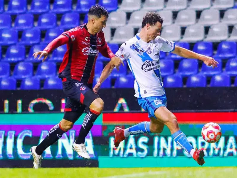 Club Puebla pierde ante Atlas en el inicio del Torneo Apertura 2025