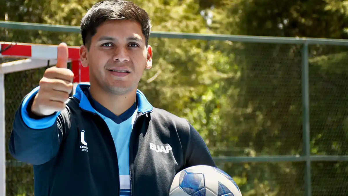De la calle a Noruega, estudiante BUAP representará a México en copa mundial de street soccer