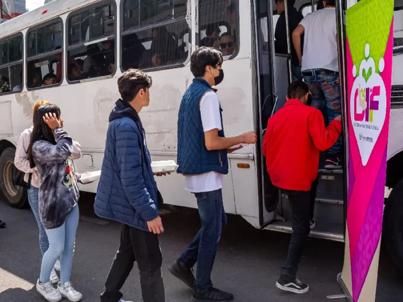 MariElise Budib regala momentos inolvidables a estudiantes del Centro de Día con viaje a Africam Safari