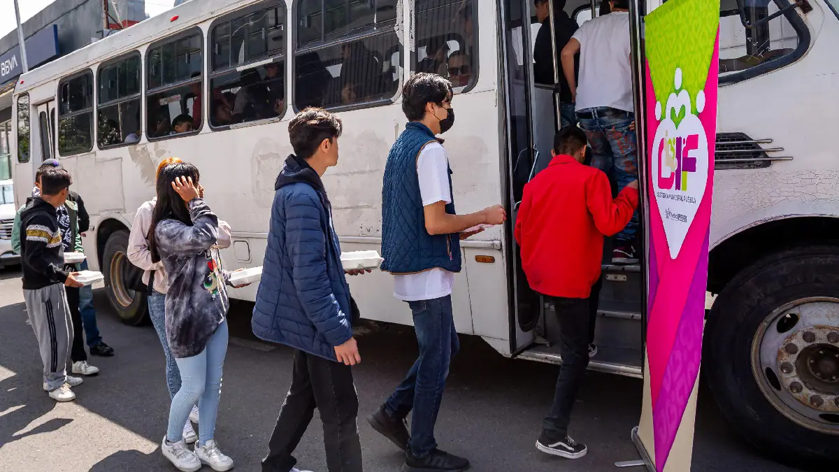 MariElise Budib regala momentos inolvidables a estudiantes del Centro de Día con viaje a Africam Safari