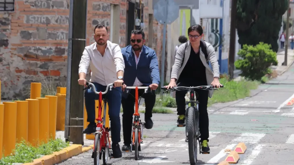 Supervisa Gobierno de la Ciudad ampliación de la red de infraestructura ciclista de la capital