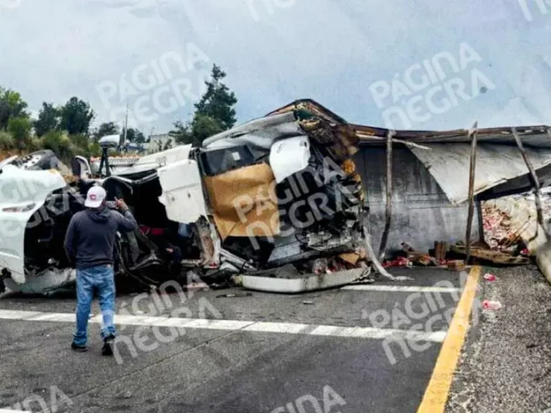 Transportista murió tras volcadura de tráiler en Tlahuapan