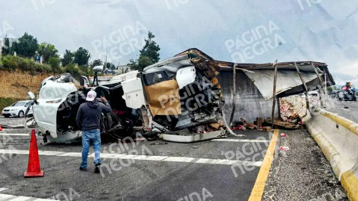 Transportista murió tras volcadura de tráiler en Tlahuapan