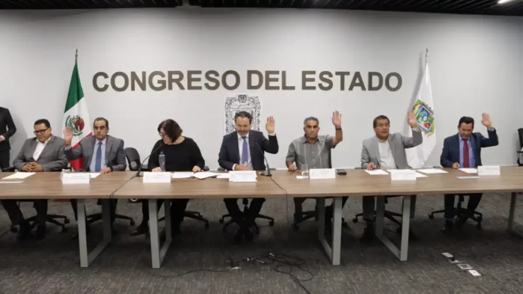 Avala Comisión del Congreso exhorto para garantizar asientos a personas con discapacidad en transporte público