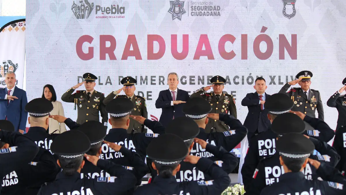 Encabeza Pepe Chedraui graduación cadetes de la Academia de Formación y Profesionalización Policial de la SSC