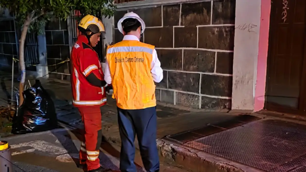 Atiende Protección Civil corto circuito en coordinación con la CFE en la zona del Carmen