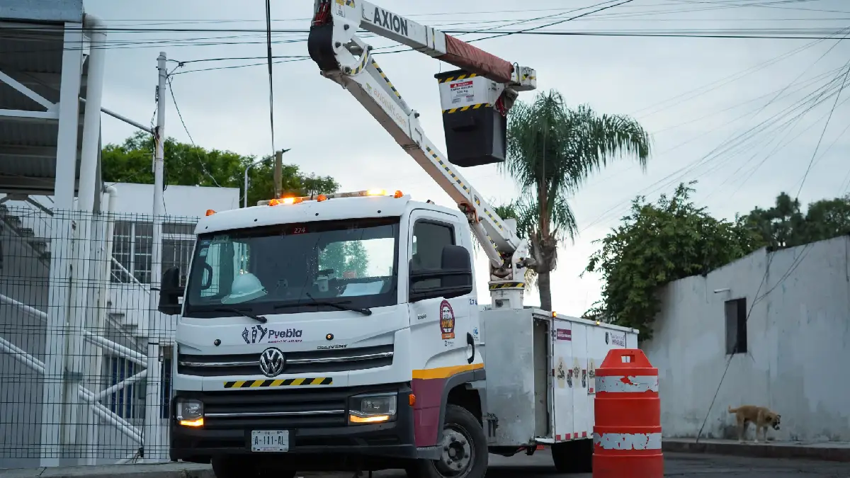 Impulsa Gobierno de la Ciudad aplicación Puebla Brilla para reportes de alumbrado público