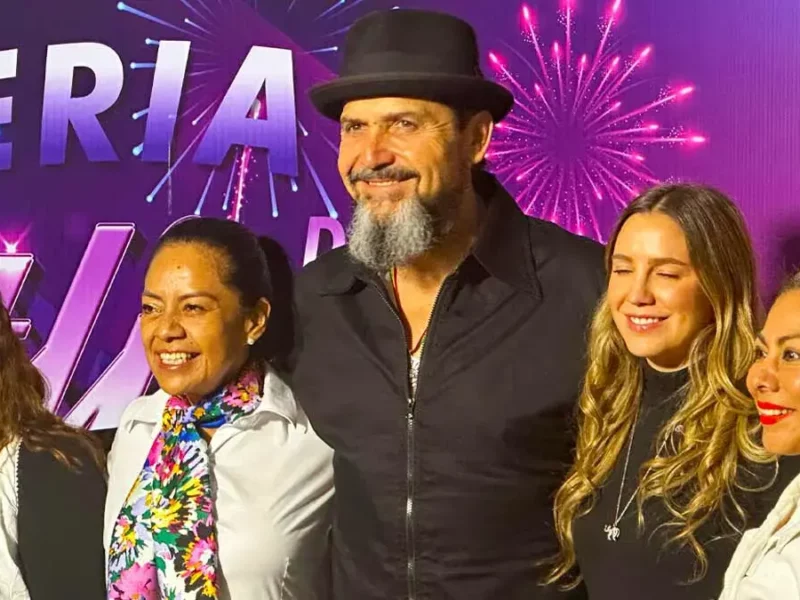 Inicia la Feria de Atlixco 2025 con el concierto de Reyli Barba