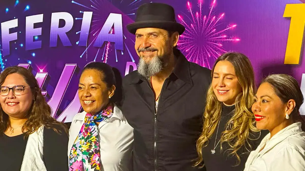 Inicia la Feria de Atlixco 2025 con el concierto de Reyli Barba