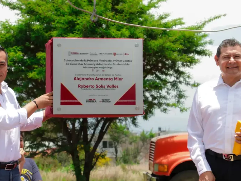 Alejandro Armenta y Roberto Solís colocan la primera piedra del Primer Centro Microregional de Bienestar Animal en Huejotzingo
