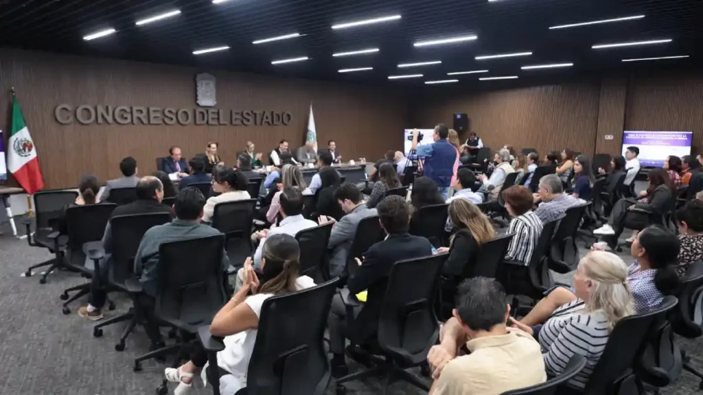 Signan Convenio de Colaboración Congreso del Estado y ACECOP