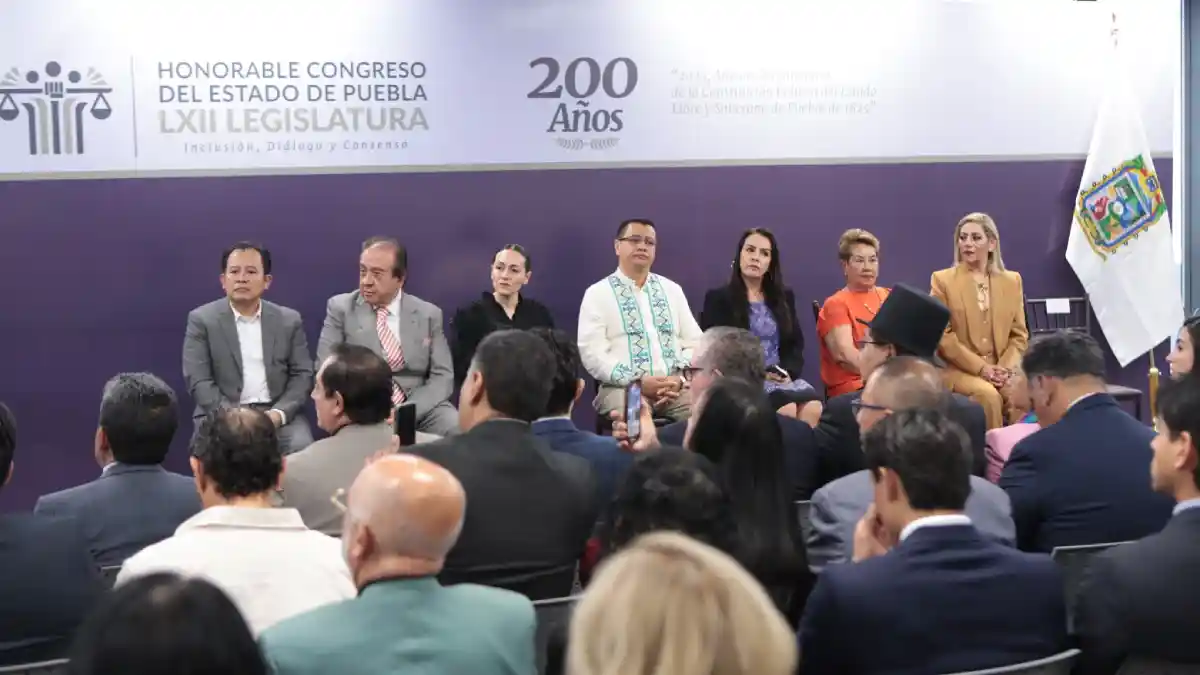 Analizan en Congreso constitucionalismo del siglo XXI y fortalecimiento del Estado de Derecho