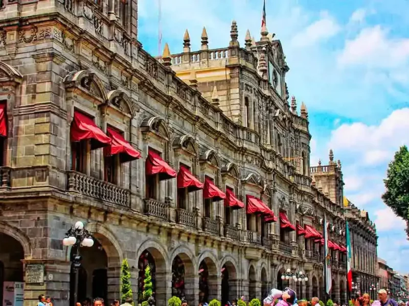 Ayuntamiento de Puebla comprará 53 vehículos para secretarías