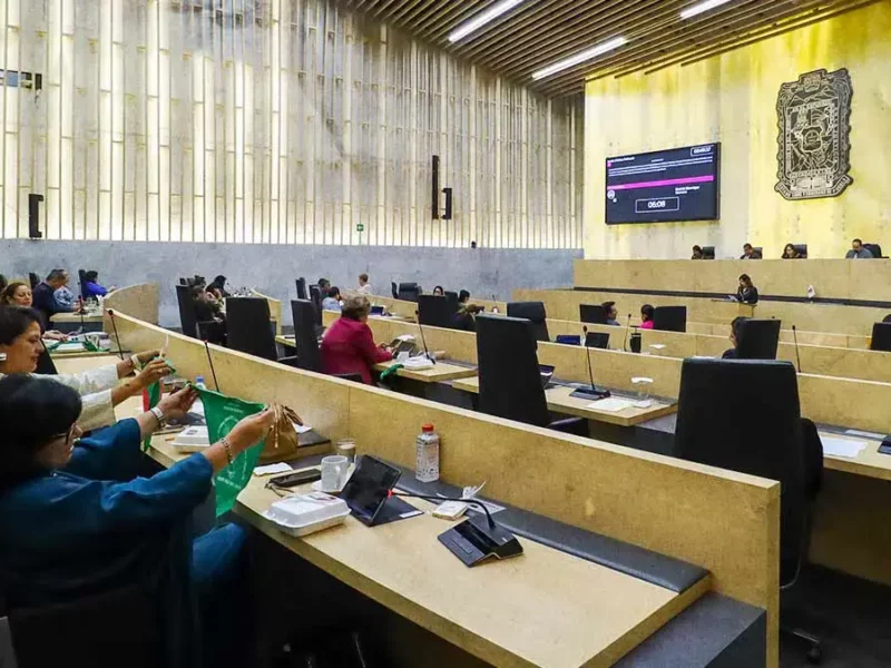 Presentan reforma en el Congreso de Puebla para aplicar la revocación de mandato