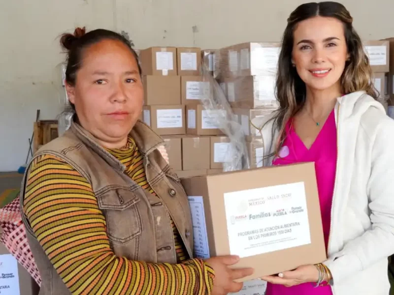 DIF de Texmelucan entrega despensas del programa de atención alimentaria en los primeros 1000 días
