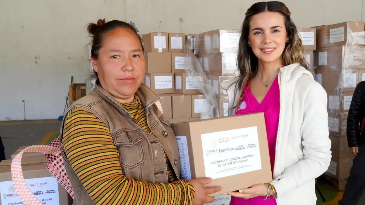 DIF de Texmelucan entrega despensas del programa de atención alimentaria en los primeros 1000 días
