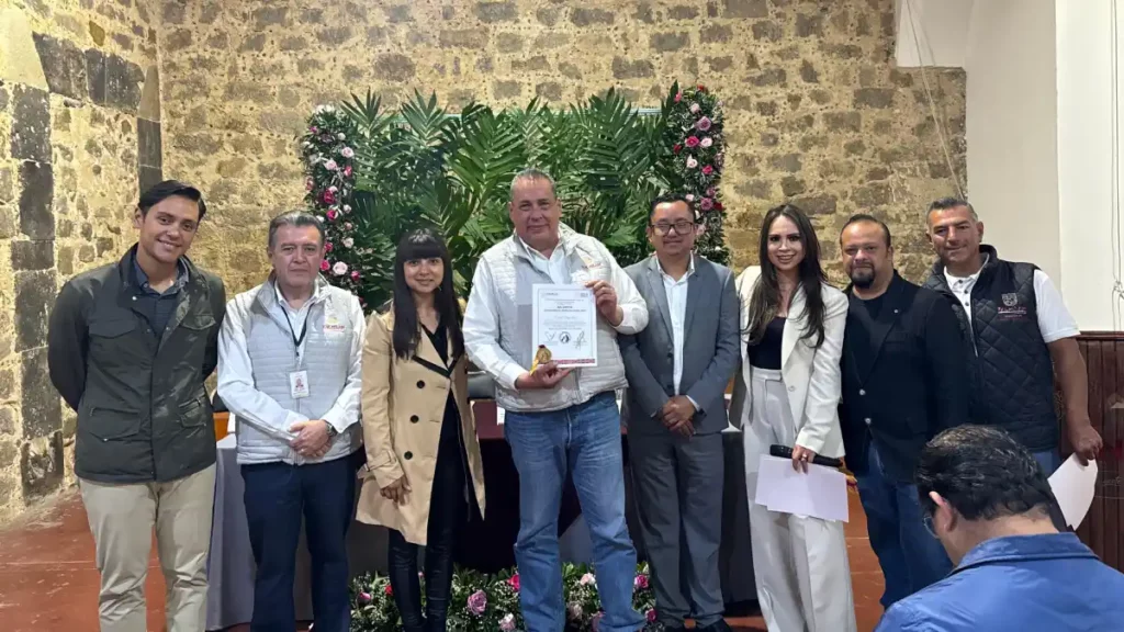 Ayuntamiento de Zacatlán entrega los Galardones Guardianes del Bienestar Animal 2025
