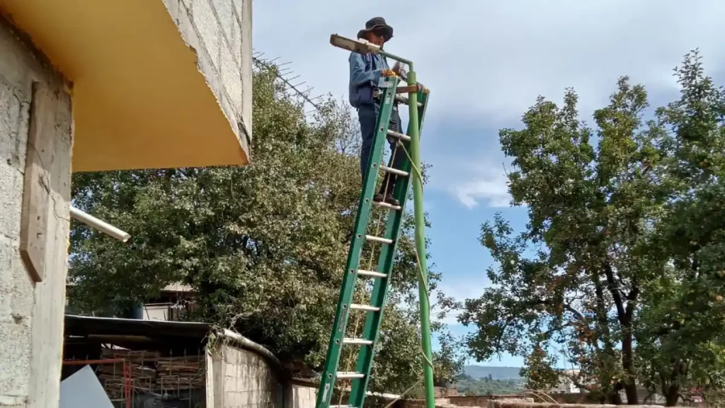 Con el programa Zacatlán Iluminado, la colonia Niños Héroes vuelve a brillar