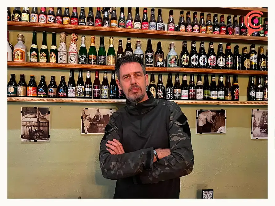 Festeja el Día de la Cerveza en bar Utopía en Puebla con 100 marcas diferentes