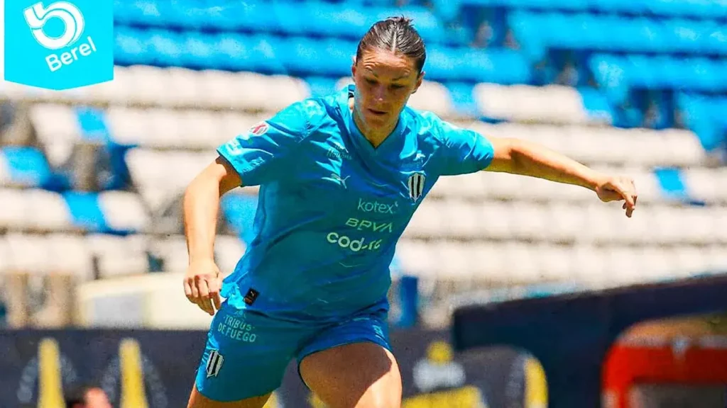 Emily Gielnik firma hat-trick en goleada de Rayadas de Monterrey sobre Puebla Femenil