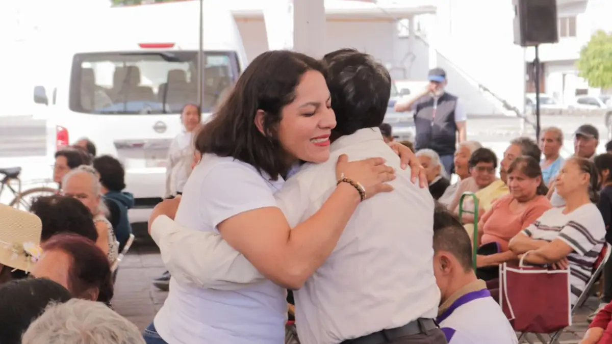 Continúa Lupita Cuautle con entrega de apoyos alimentarios a familias sanandreseñas