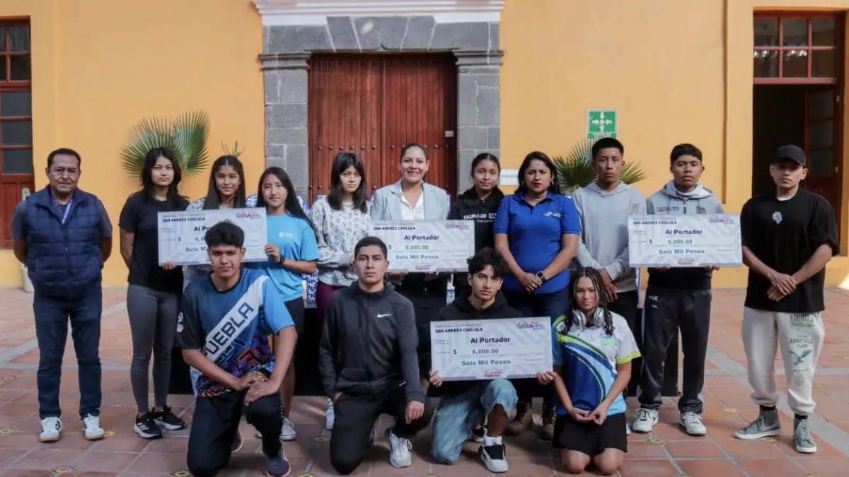 Impulsa Lupita Cuautle con becas al talento deportivo en San Andrés Cholula