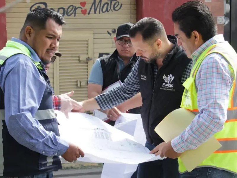 Supervisa Gobierno de la Ciudad trabajos de mantenimiento vial en avenida 11 Oriente