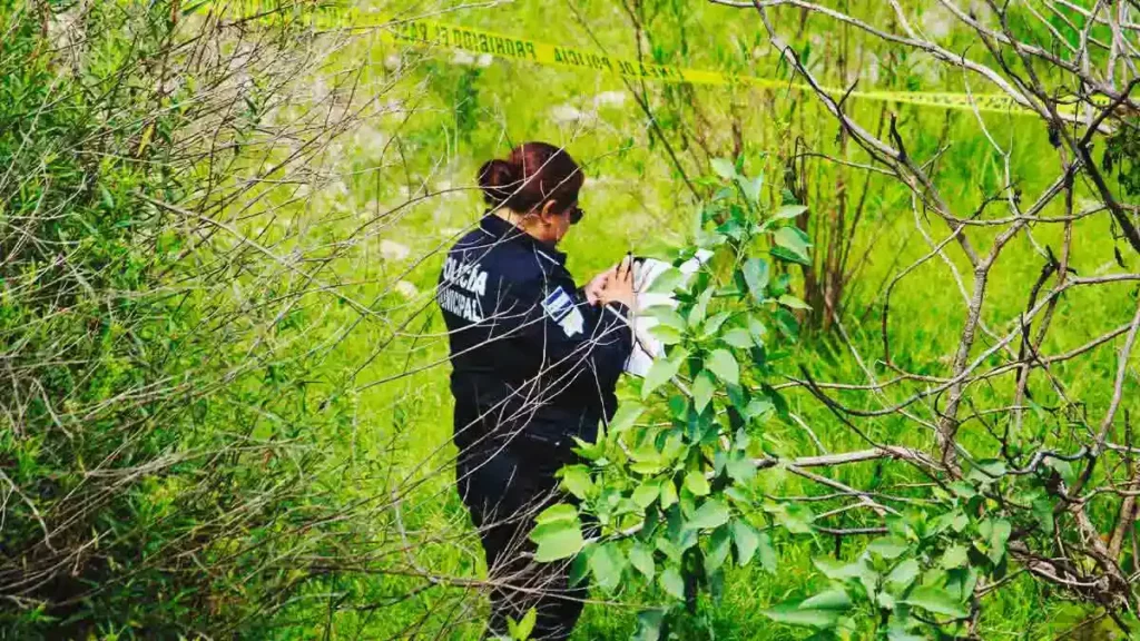 Abandonan cadáver dentro de contenedor de basura en San Jerónimo Caleras, Puebla 