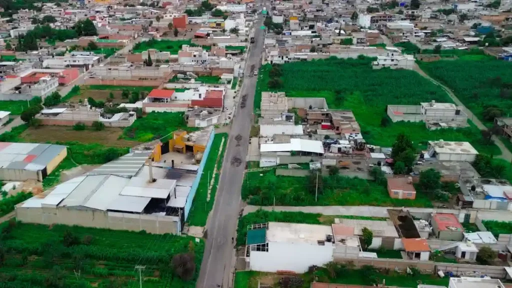 Roberto Solís inicia la segunda etapa del "Rescate Carretero" con la rehabilitación de la carretera Huejotzingo-Xalmimilulco