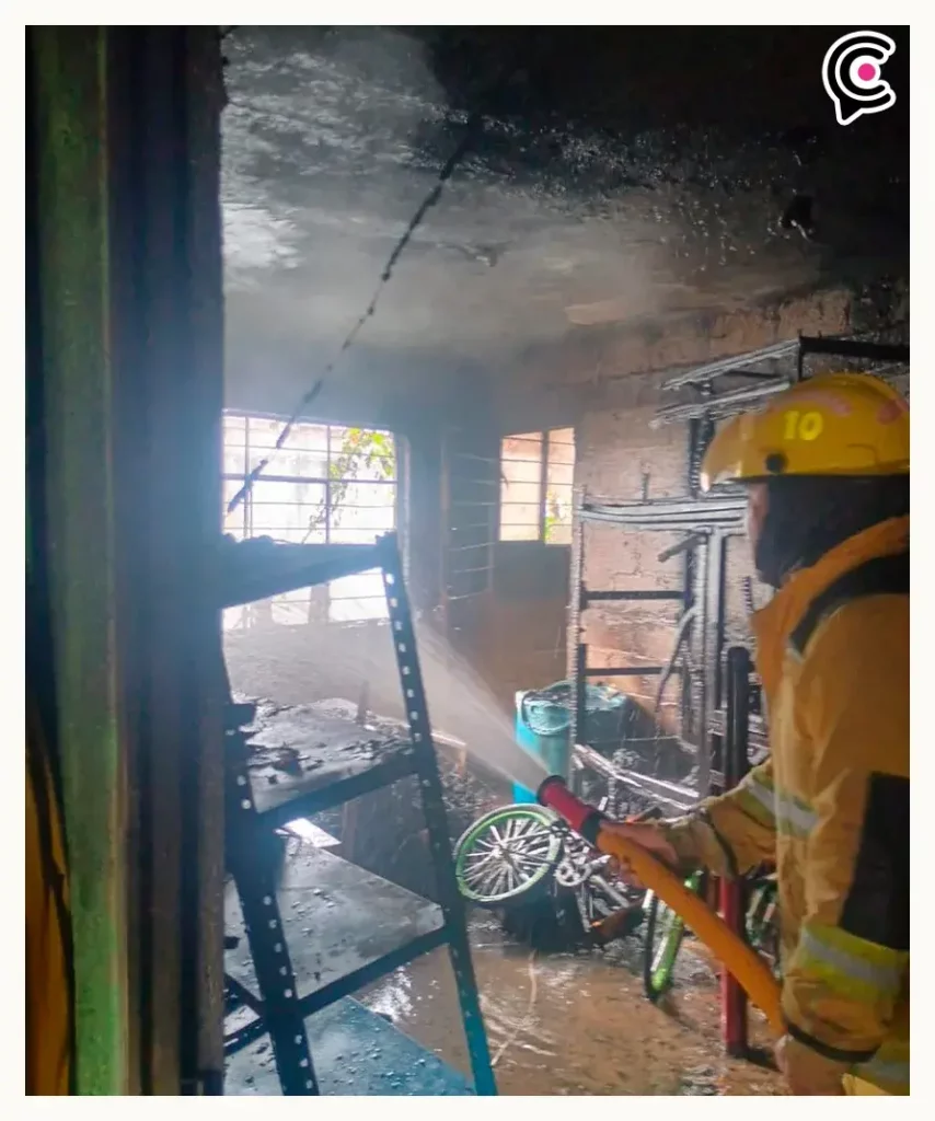 Adulto mayor murió en incendio dentro de su casa en Huauchinango, Puebla; investigan causas del siniestro