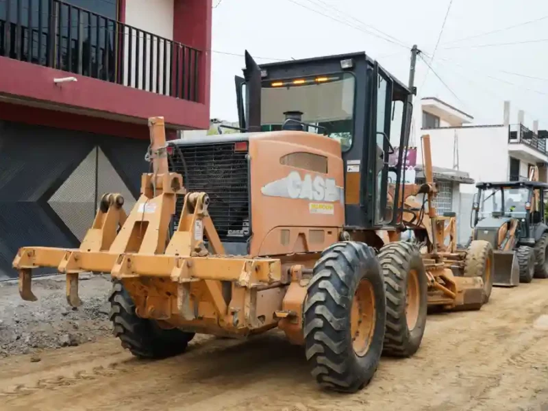 Supervisa Pepe Chedraui obras de pavimentación en la Junta Auxiliar de San Francisco Totimehuacan