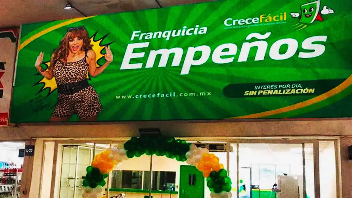 Asaltan a cuentahabiente dentro de casa de empeño Crece Fácil en Plaza San Pedro, Puebla