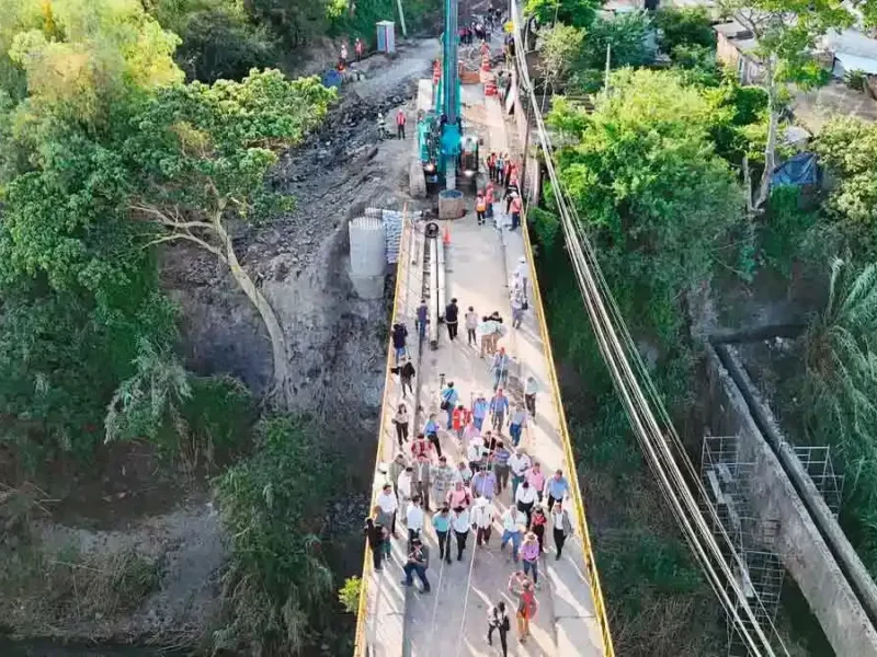 Ariadna Ayala inicia la rehabilitación del puente Las Vigas en Atlixco