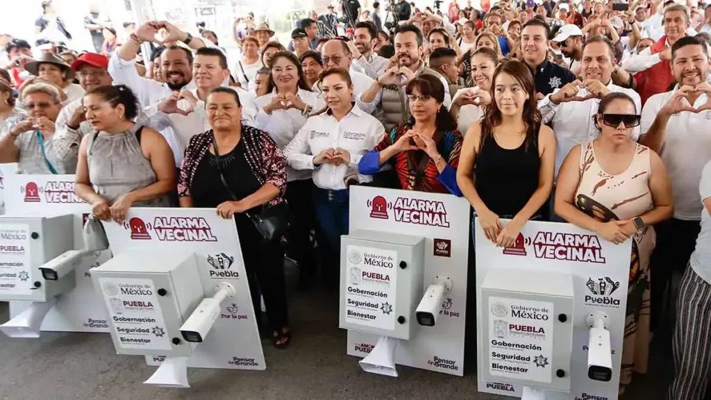 Entregan alarmas vecinales en La Margarita y anuncian rehabilitación del Centro de Mediación Comunitario