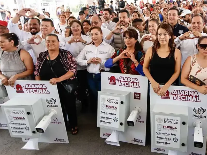 Entregan alarmas vecinales en La Margarita y anuncian rehabilitación del Centro de Mediación Comunitario