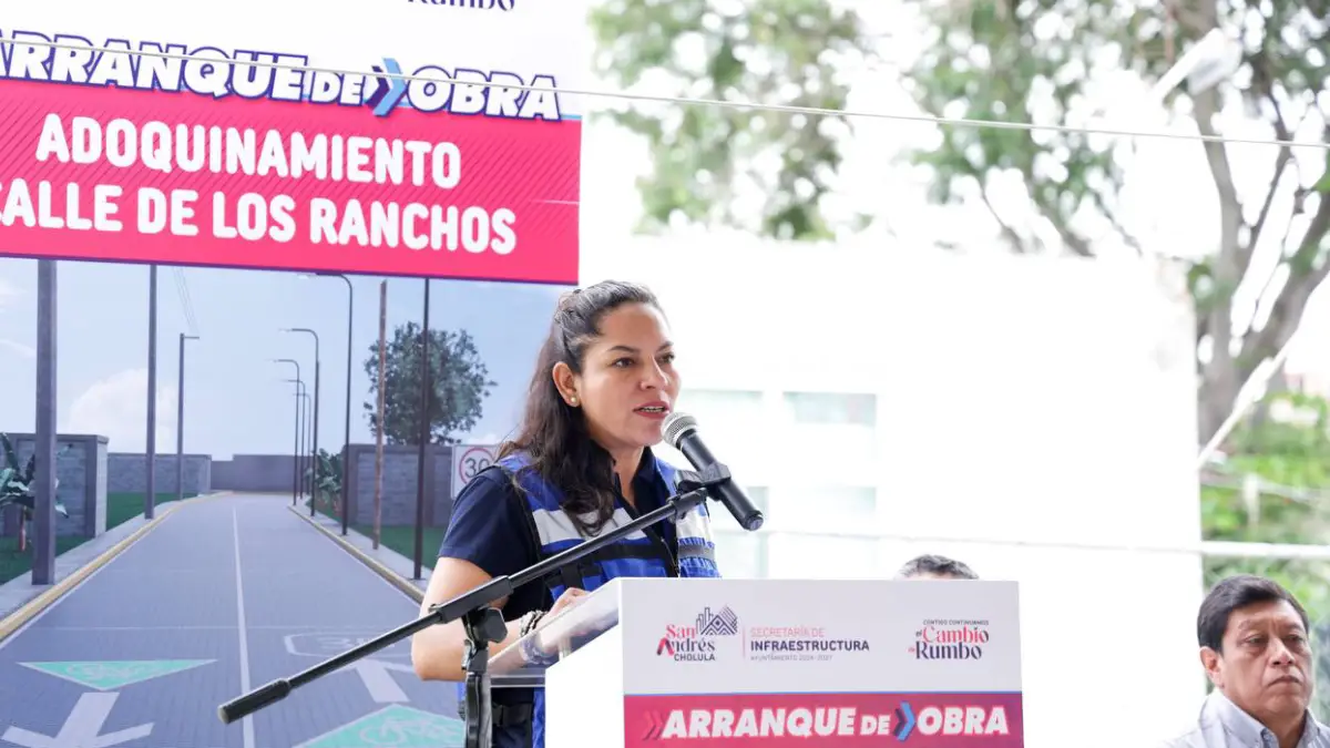 Inicia Lupita Cuautle obra de adoquinamiento en San Bernardino Tlaxcalancingo