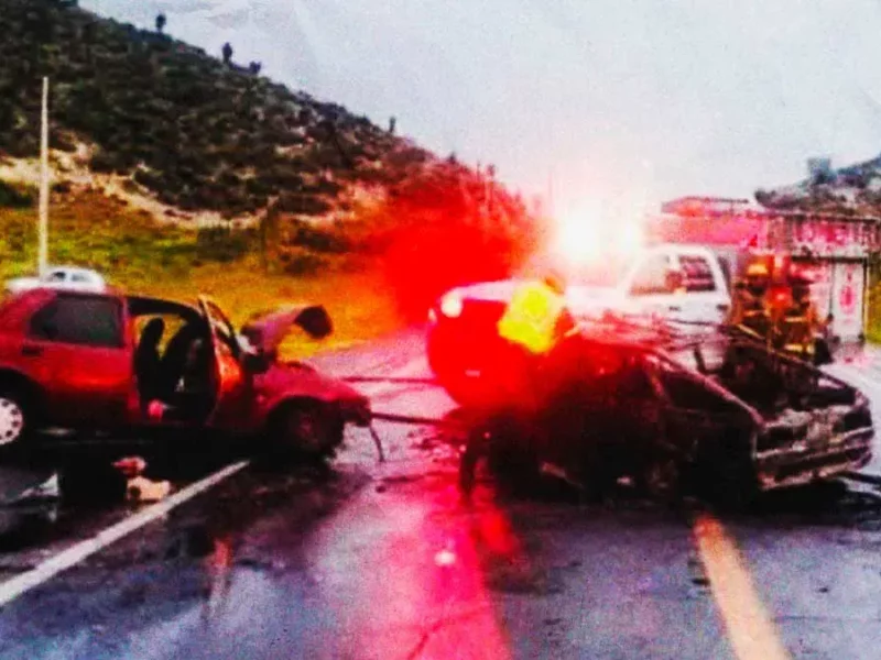 Hombre murió calcinado tras choque entre dos vehículos en Tepeyahualco
