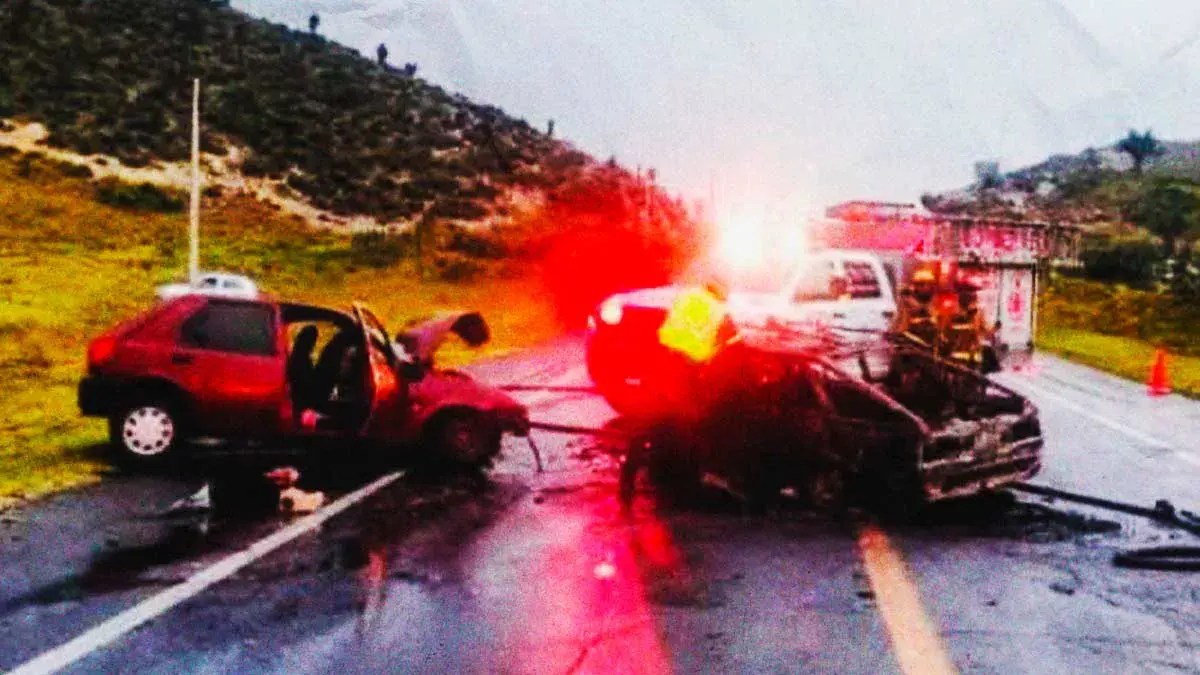 Hombre murió calcinado tras choque entre dos vehículos en Tepeyahualco