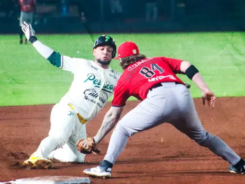 Pericos de Puebla en riesgo de eliminación tras perder ante Piratas de Campeche