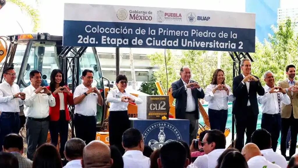 BUAP celebra el primer año de CU 2 con edificio multiaulas y 19 unidades de STU