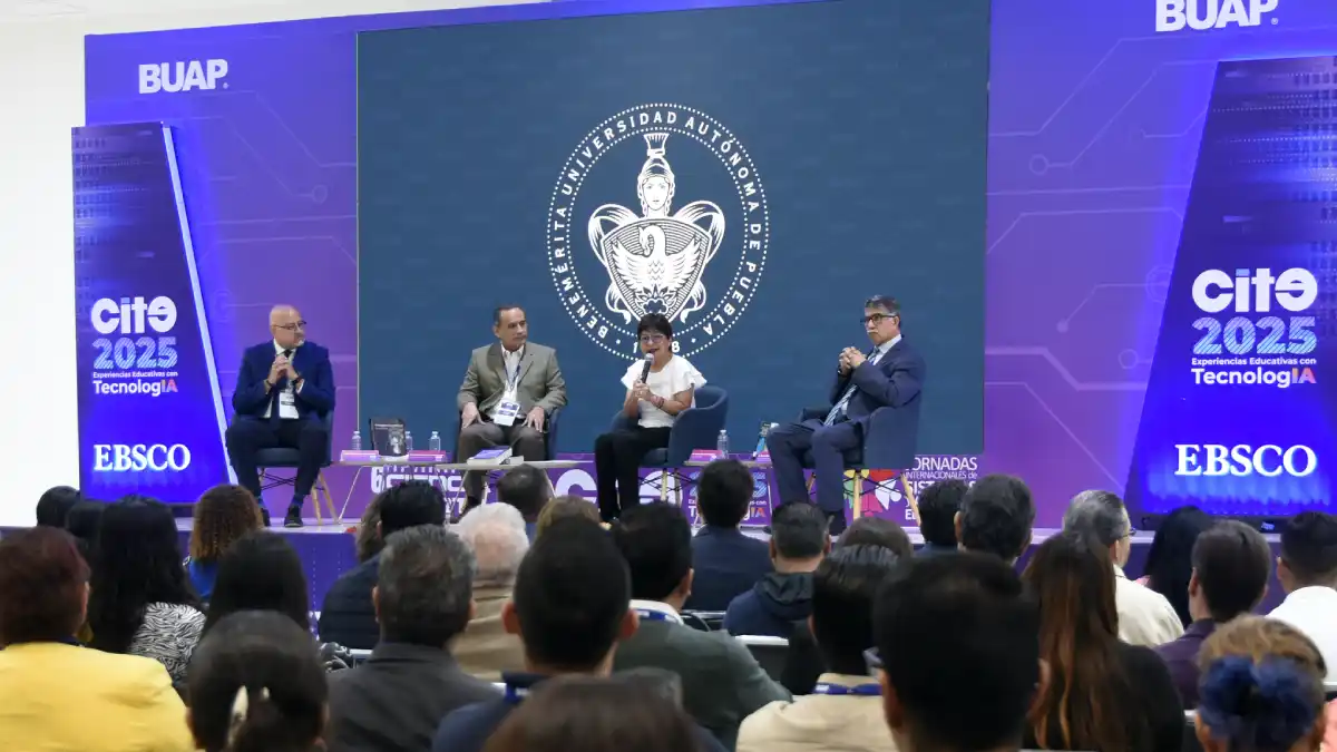 Los docentes deben estar a la vanguardia y a la altura de las exigencias actuales: Rectora Lilia Cedillo