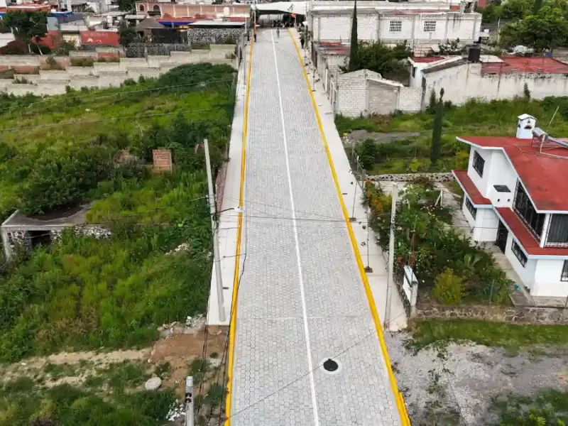 Ariadna Ayala, presidenta de Atlixco, entrega obra con sentido social en San Alfonso