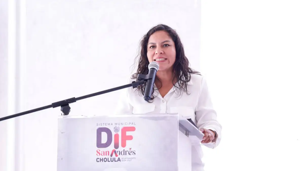 Entrega Lupita Cuautle apoyos alimentarios en coordinación con el SEDIF