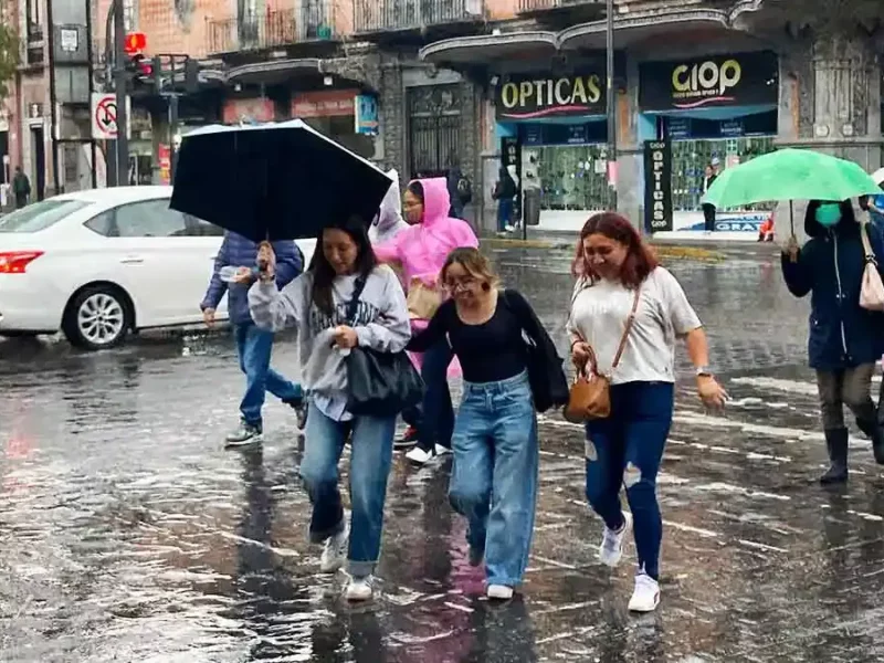 Ayuntamiento de Puebla atendió contingencias en siete zonas por lluvia del 14 de agosto 2025 