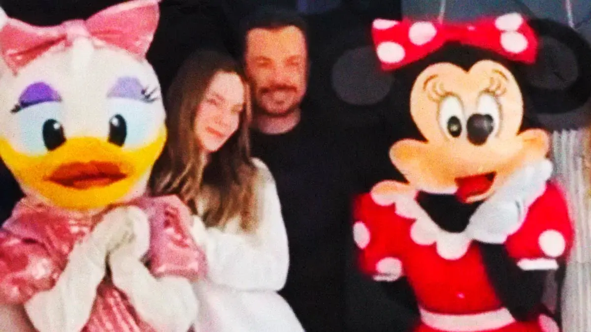 José Luis García Parra solicitó licencia para celebrar cumpleaños de Belinda en Walt Disney World