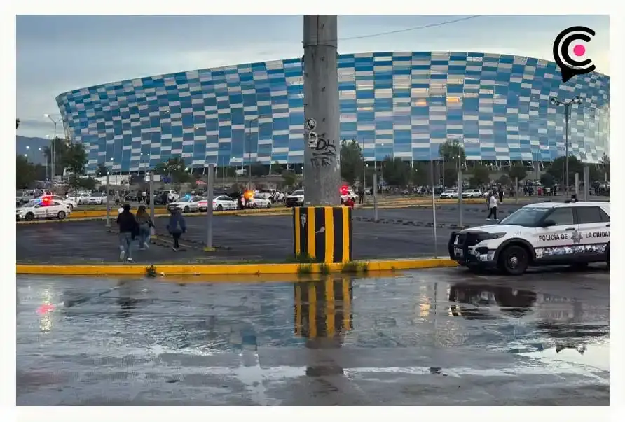 Riña por espacios comerciales en Estadio Cuauhtémoc deja una mujer muerta y un hombre herido