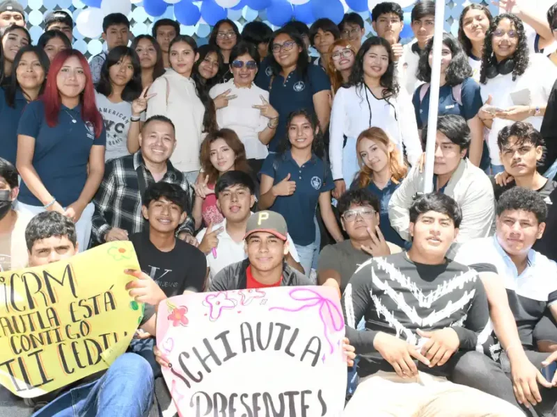 Bienvenida a estudiantes del Complejo Regional Mixteca y de la prepa Simón Bolívar