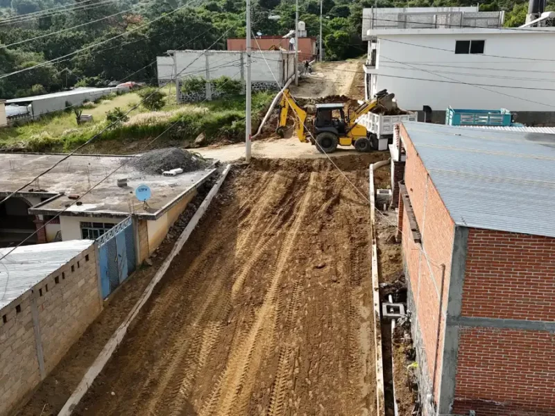 Ariadna Ayala, presidenta de Atlixco, reafirma su compromiso con a Agrícola Ocotepec e inicia obra con sentido social